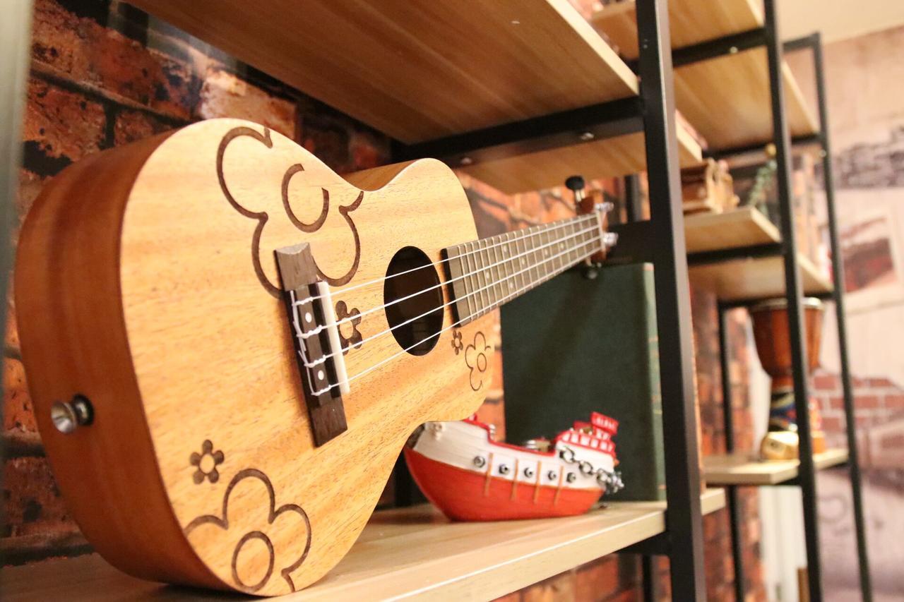 Yantai Music Theme Youth Hostel Экстерьер фото